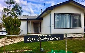 Cosy Country Cottage With Aircon